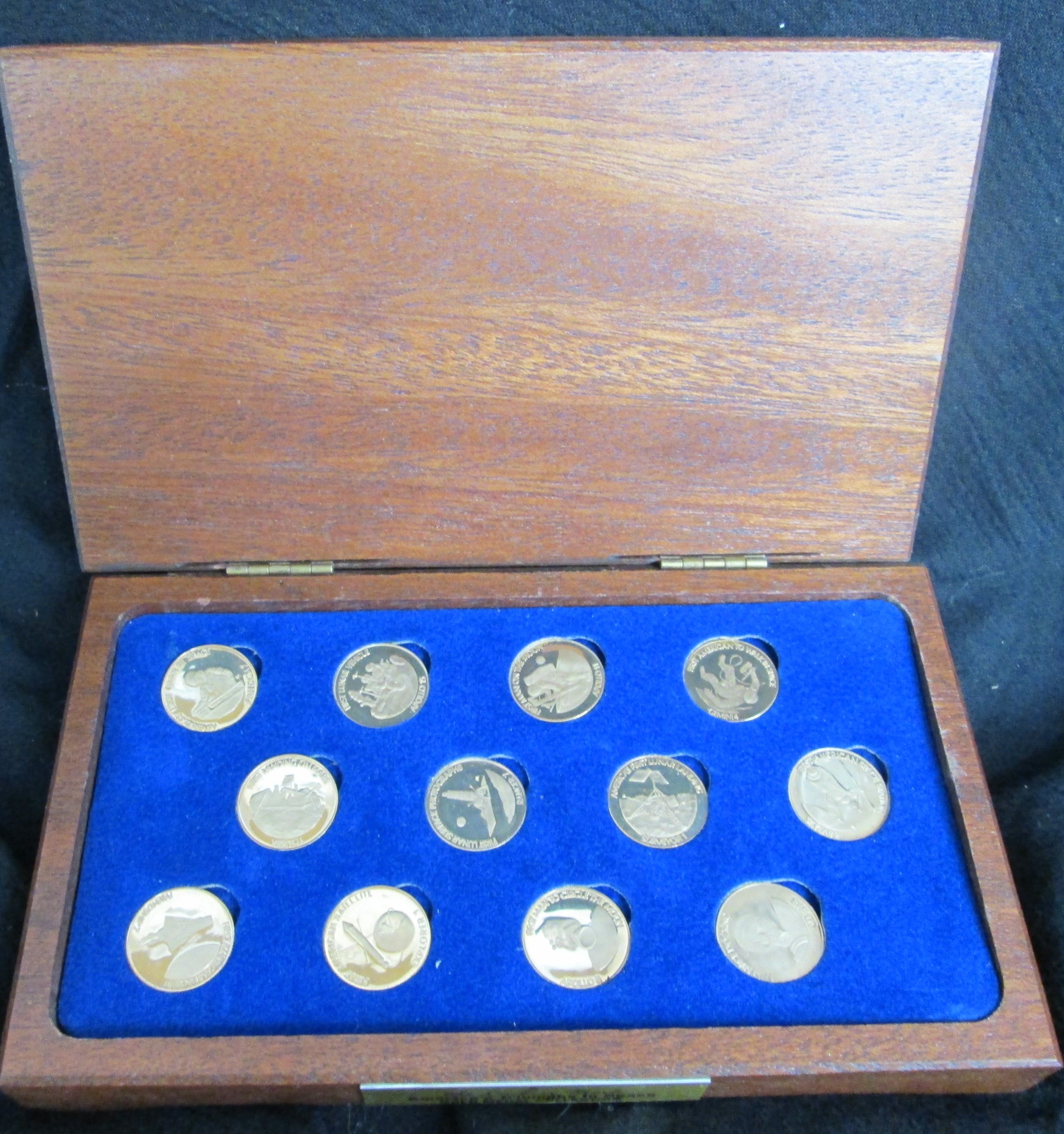 who buys Danbury Mint Silver?