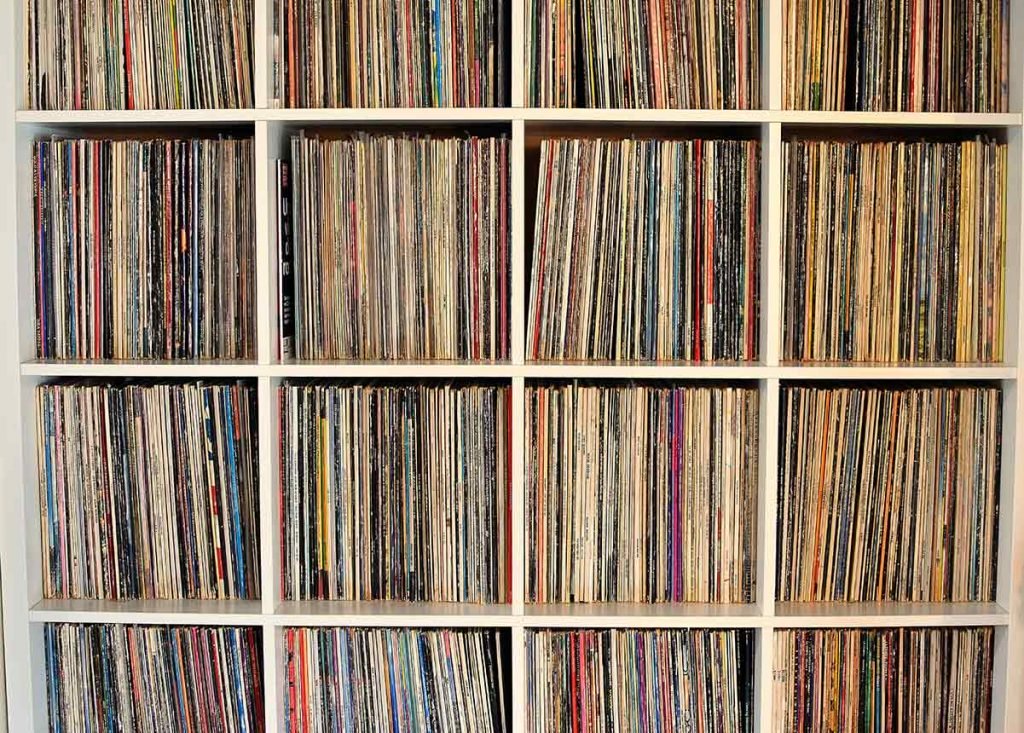 Who buys record collections near me? How to sell vinyl record